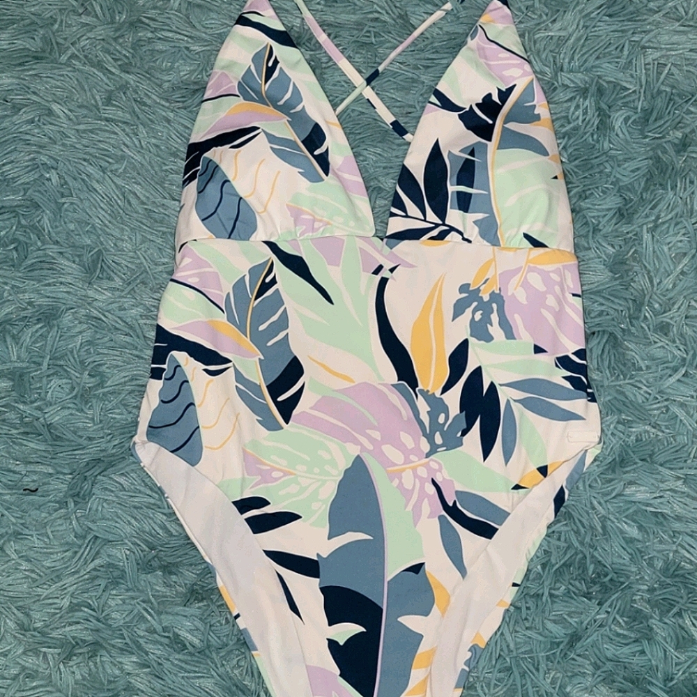 Roxy One Piece - image 1